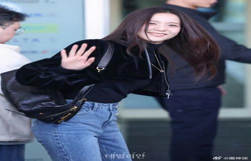杨子留90现金给黄圣依 引发质疑