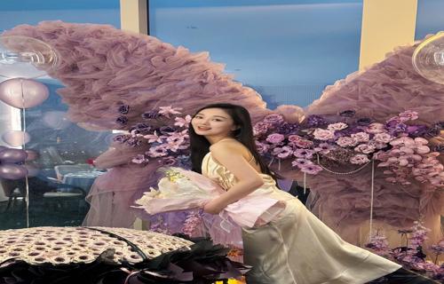 这意味着在报道中不应带有个人情感或偏见而是以事实为基础进行报道只有这样才能确保报道的真实性避免误导公