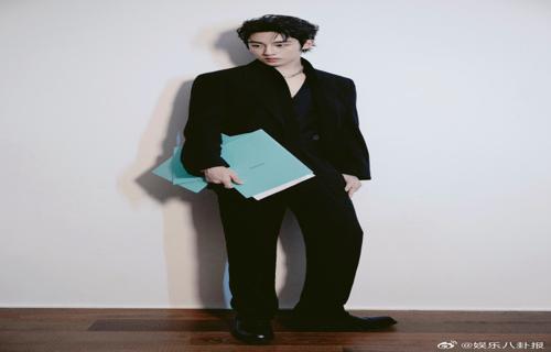 在中国电影市场一部电影能否创造一天之内的最高票房纪录往往是观众和业内人士共同关注的焦点这一现象的背后